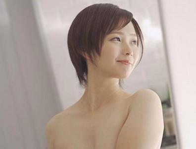 【人妻×中出し】『本物の人妻34歳!』ショートカットが似合う福岡在住の美人妻が上京し8年振りの生チンポで中出しセックス!