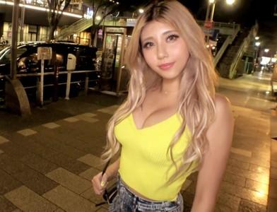 【イケイケギャル】「セックスは日常茶飯事よ♥」エロオーラ全開の美人イケイケギャルの身体にオイルを垂らしヌルヌルプレイ♥