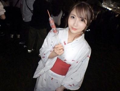 【浴衣女子大生×ナンパし】『フェラの上目遣い激カワ!』花火大会で彼氏と喧嘩した可愛いJDをナンパし浴衣着衣でセックス!