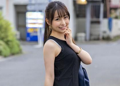 【美人JD×自宅訪問】「恥ずかしいんですけど...」金欠な美人JD宅にお邪魔し公開オナニーで勃起した極太チンポを挿入!