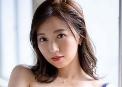 【美人妻×中出し3P】『フェラ顔だけでも十分ヌケる!』バチクソ美人なスレンダー人妻がエロランジェリー着衣で中出し3P!