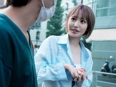 【素人男×AV女優】＜百永さりな＞「私に中出ししてみたくありません?」クソ可愛い巨乳水着ギャルの凄テクに耐えたら中出し♥