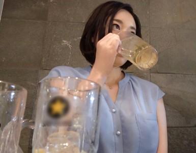 【美熟女OL×ナンパ】欲求不満なバツイチ美熟女OL34歳をナンパし久しぶりの勃起チンポをエロマンに挿入し激ピスでイカせる