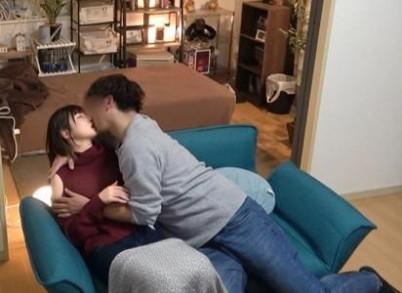 【素人ナンパ×盗撮】カフェ店員で巨乳なゆいさん22歳をナンパし部屋に連れ込みエッチの一部始終を隠しカメラで盗撮！