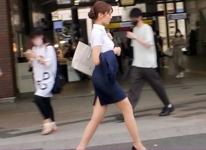 【スレンダーOL】街中を颯爽と歩くタイトスカートの可愛いスレンダーOL24歳をナンパしパンスト越しの電マから挿入♥