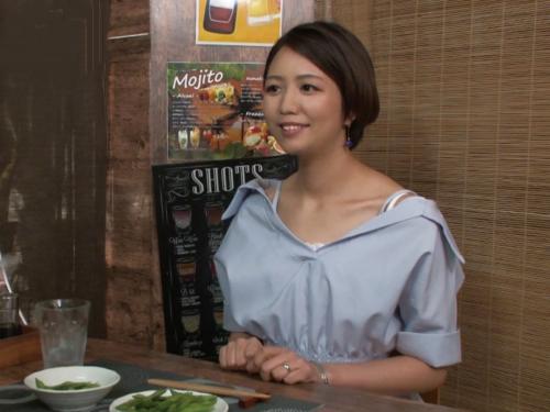 【相席おばさん】「子作りが作業になって淋しい...」居酒屋で１人呑んでいた美熟女奥様33歳を部屋に連れ込みセックスを盗撮