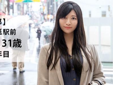 【美人奥様】子供2人を持つ産後間もない主婦が乳首をつままれ母乳を吹き出しながら他人棒でイキまくる♥