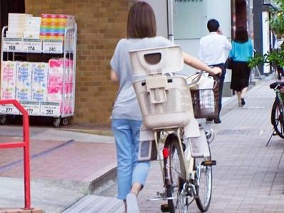 【美熟女奥様×ナンパ】5歳の子供を持つスレンダー美人人妻をナンパしホテルで挿入直前『挿れるのは嫌』と一旦部屋を出るが〃
