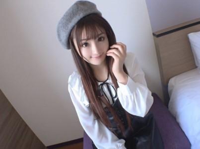 【美少女ナース】可愛い下着を履いたクリックリの瞳に透き通るような綺麗な白い肌の看護学生が極太チンポをキツマンに挿入される