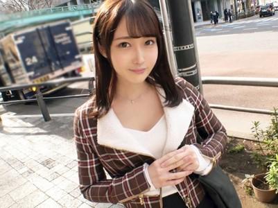 【美少女×コスプレ】「彼氏がかまってくれなくて...」そんな理由でAV出演するクソ可愛い美少女がアイドルコスでエッチ♥