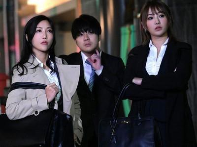 【痴女OL×ハーレム中出し】半端なく美人なW痴女OLが出張先の相部屋で部下の男1人とハーレム痴女プレイで中出しエッチ♥