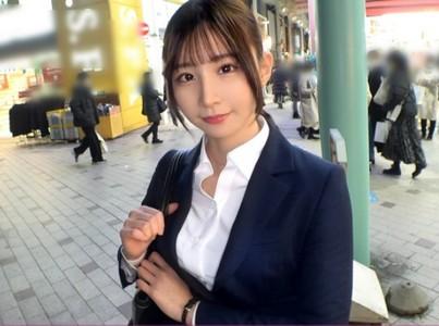 【激カワOL×ナンパ】可愛さSSS級の入社1年目の巨乳OLがスーツ姿に黒パンストをビリビリに破られ極太チンポ挿入されイク
