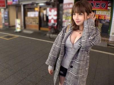 【巨乳ギャル×ナンパ】「激しいエッチが好き♥」やらしい青色下着の半端なく可愛い巨乳ギャルのエロマンコに勃起チンポ挿入！