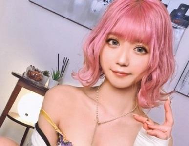 【スレンダーギャル】T☆kTokでエッチな動画を投稿するピンク髪の白ギャルが可愛い花柄下着着衣で勃起チンポで激ピスされる