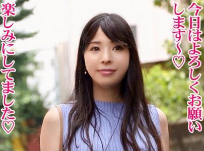 【人妻×熟女】「旦那とはシテなくて...」チンポを見ると満面の笑みで嬉しそうにするスレンダー熟女34歳の上品マンコに挿入