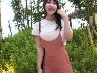 【巨乳美女】「芸能界に興味があって...」高身長＆巨乳美女とデート後ホテルINし入浴を盗撮!
