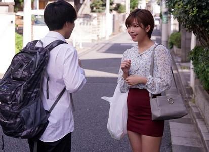 【誘惑人妻】「あの...私を犯してくれませんか?」普段の性生活に飽きた美人人妻がレイプ志願の逆ナンで見知らぬ男とセックス