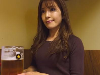 【人妻OL×不倫】「ねぇこの後エッチしよっか?」セックスレスな人妻OLが後輩の男と仕事終わりで不貞行為!