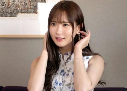 【美熟女×OL】『この顔でガーターベルト』とても28歳には見えないロリ顔スレンダーOLがやらしいガーターベルト着衣エッチ