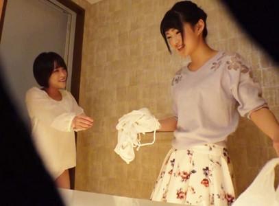 【生保レディ×ナンパ】生保レディをしている20歳の美少女と保険の話と見せかけ勃起チンポを挿入♡