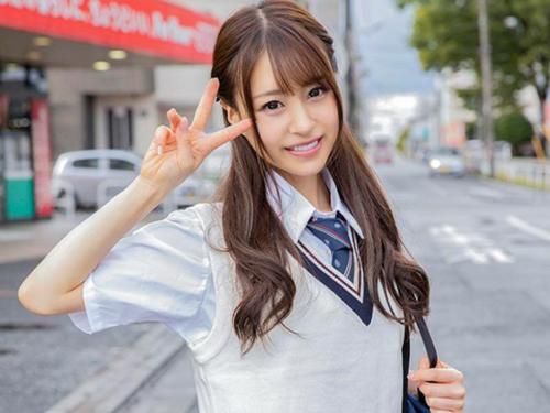 【マジックミラー号】「そんな風にシゴくんですね...」激カワJKにセンズリ見せつけから相互オナニー→極太チンポで激ピス!