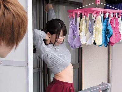 【隣人妻×誘惑】「ちょっとヤッてく?」清楚で美人な隣人妻が干す下着に勃起しているとバレ部屋に誘われ勃起チンポを喰われる!