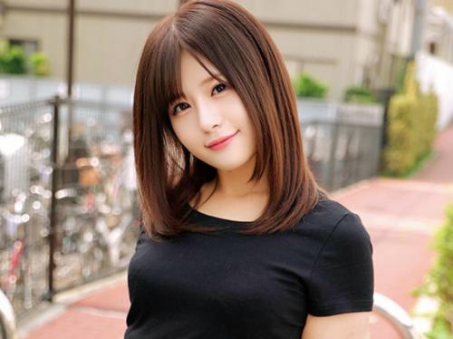 【JD×素股挿入】町でみつけたピチピチ10代JDが人生初の素股からギンギンになった勃起チンポを挿入し可愛く喘ぐ❤️