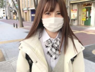 【美少女JK】「ダメーｯ!イッちゃうよーｯ!」めちゃくちゃ可愛いJKが制服着衣でおじさん彼氏チンポを挿入し可愛い声で喘ぐ
