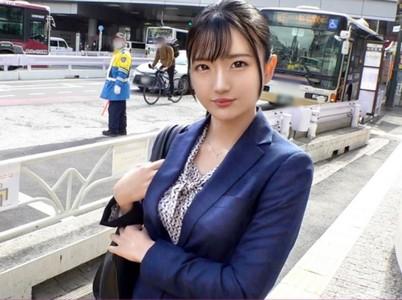 【激カワOL×ナンパ】半端なく可愛い巨乳OLが仕事中にスーツ姿のままギンギンの勃起チンポを挿入されイキまくる♥