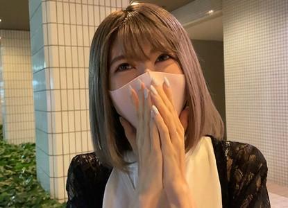 【剛毛人妻】『この可愛さにマン毛ボーボー!』ヤレると噂の人妻インフルエンサーにDMを送りホテルイン!