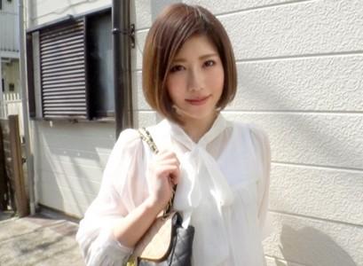 【ドM美容部員】「こんなこと誰にも言えません...」空港勤務の美人美容部員がドスケベドM!勃起チンポ激ピスでイキまくる!