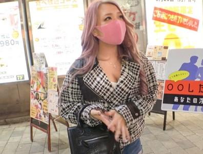 【巨乳ギャル×ナンパ】色気ムンムンの巨乳ギャルをナンパしホテルで可愛いピンクの下着＆ロングブーツ着衣で勃起チンポを挿入♥