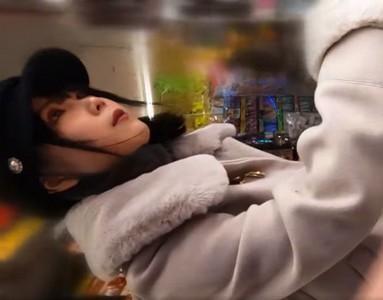 ※閲覧注意！【美少女×レイプ】前から狙いを付けていた向かいマンションの美少女を尾行し痴漢、部屋に侵入し寝込みをレイプ！