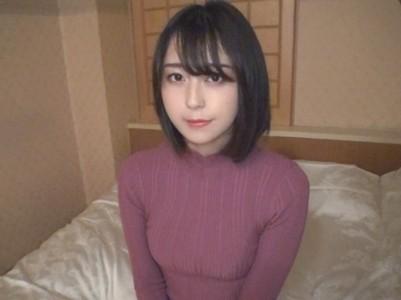 【巨乳女子大生】服の上からでも分かる巨乳JDがミニスカでお尻を突き出しパンティ見せつけながらエロマンをいじられ喘ぐ♥