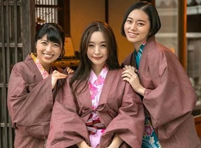 【人妻×誘惑中出し】「お兄さん、こっちいらっしゃい♥」夫との温泉旅行で若い男を誘惑して中出しセックスをする美熟女奥様達!