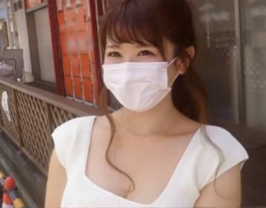 【爆乳ナース×ハメ撮り】「今日しないって言ったじゃんw」可愛い花柄下着の爆乳Iカップの美人ナースが彼氏とハメ撮りエッチ♥