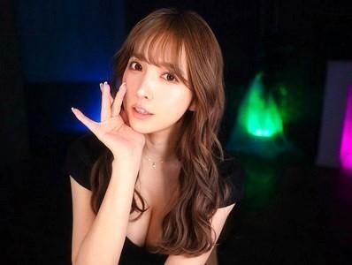 【三上悠亜】「エッチなおチンポだね♥」色気ムンムンの巨乳お姉さんが淫語を囁き勃起チンポをヌイてくれる！
