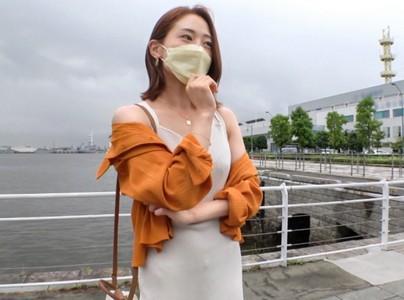 【スレンダー美女×ナンパ】クールな顔に大人の色気溢れるホテルの受付嬢28歳をナンパしホテルで極太チンポ挿入しガン突き！