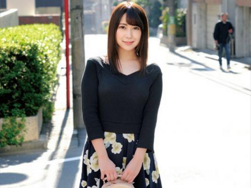 【近親相姦】「弟のことが大好きなんですｯ!」弟が大好きなスレンダー美女が弟と禁断の中出しセックス!その様子を盗撮!