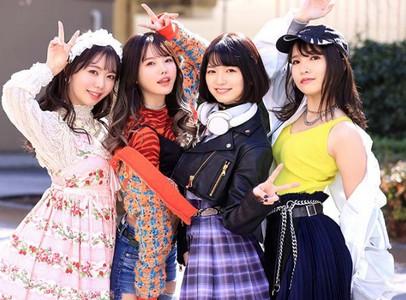 【主観×ハーレム】「誰のおマンコに挿れたい?」女子会中の小悪魔ギャル4人の中にM男を投入しハーレム痴女プレイ!