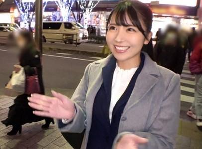 【巨乳OL×ナンパ】ぴっちりスーツがやらしい可愛く巨乳なノリの良いOLをナンパしスーツ着衣のまま極太チンポでガン突き!