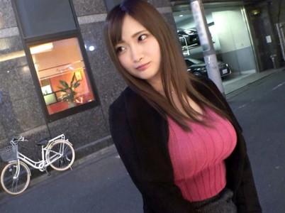 【巨乳ギャル】服の上からでも分かる爆乳ギャルをナンパしホテルでおっぱいを味わいキツマンにビンビンの勃起チンポを挿入する