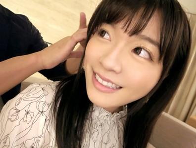 【激カワ女子大生】『この顔で剛毛マンコ!』華やかな花柄下着を履いた激カワJDの剛毛おマンコに勃起チンポを挿入し激ピス!