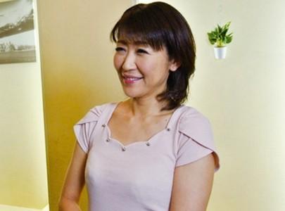 【嫁の母】「おばさんを激しく突いてーｯ!」淡泊な旦那を見切り娘婿の若く硬い勃起チンポで激しく突かれ快楽堕ちする美熟女奥様