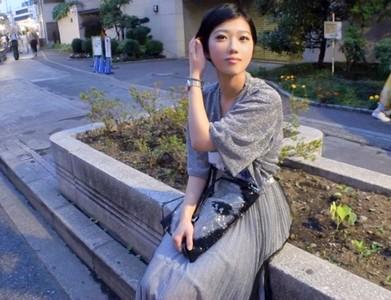 【素人×ナンパ】可愛い黒地の花柄パンティを履いたショートカットが似合うおしゃれ専門学生20歳をナンパしホテルでエッチ♥