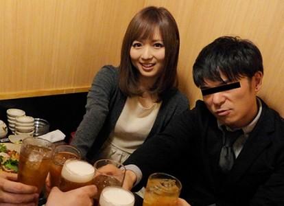【同窓会×NTR】同窓会で酔い潰れた美人人妻が久しぶりに再会した元カレに介護されながらホテルで中出しエッチをする!