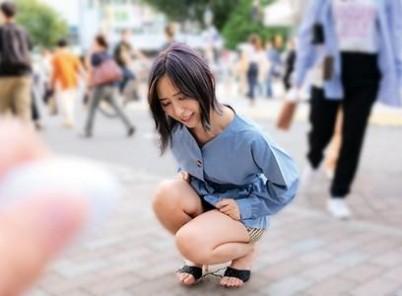 【リモバイ×美少女】「こんな所でONにしないで...」可愛い紫パンティの美少女にリモバイを仕込み街を散歩し発情セックス!