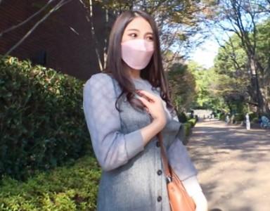 【上品美女】可愛い花柄スケスケパンティを履いた美術館から出てきた清楚な上品美女24歳をナンパし極太チンポ挿入しガン突き！