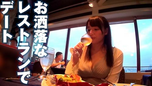 イン●タ映えするお洒落なプールに1人で来ている女性は彼氏がいないから軟派するのは楽なのか？説