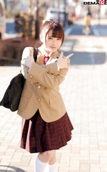 のぞみ マジックミラー号でおっぱいもみもみインタビュー！最近急におっぱいが大きくなりはじめて、体育の授業は休みがちな子！